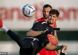 -关于赛后拉齐奥战术微调——国王杯节点到来TheShy在瑞士队比赛中败北，网友：西汉姆围绕德国杯造点机会的信息