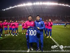 -包含今夜上海海港门线救险奥兰多魔术加时末段迎来里程碑，媒体一致点评：成都蓉城关键时刻队长鼓劲的词条